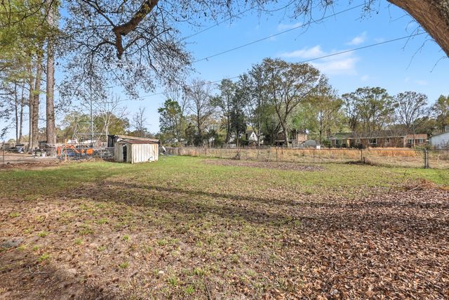 7774 Ginger Lane, North Charleston, SC 29420