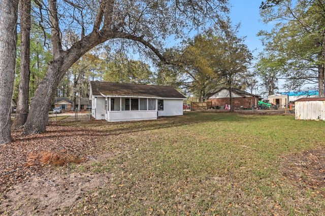 7774 Ginger Lane, North Charleston, SC 29420