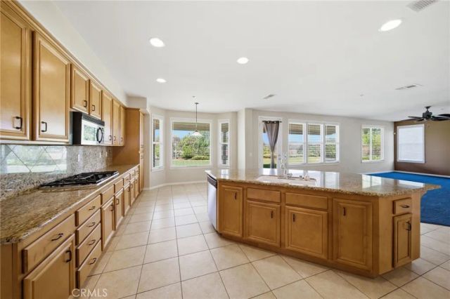 8052 Citricado Lane, Riverside, CA 92508