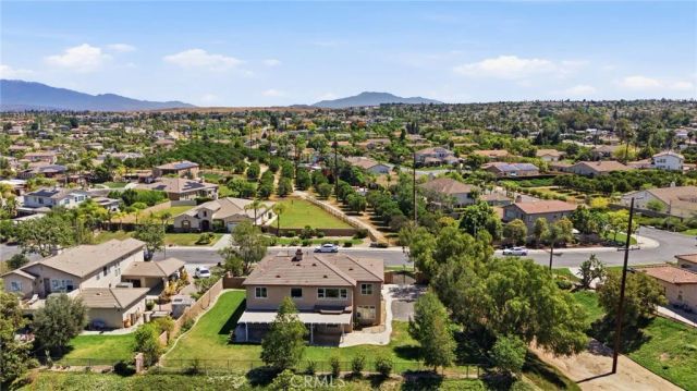 8052 Citricado Lane, Riverside, CA 92508