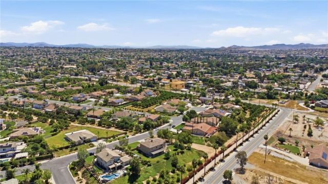 8052 Citricado Lane, Riverside, CA 92508