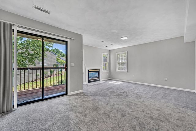 4715 Oakcliff DR, Roanoke, VA 24018