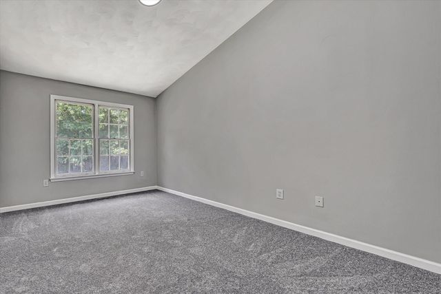 4715 Oakcliff DR, Roanoke, VA 24018