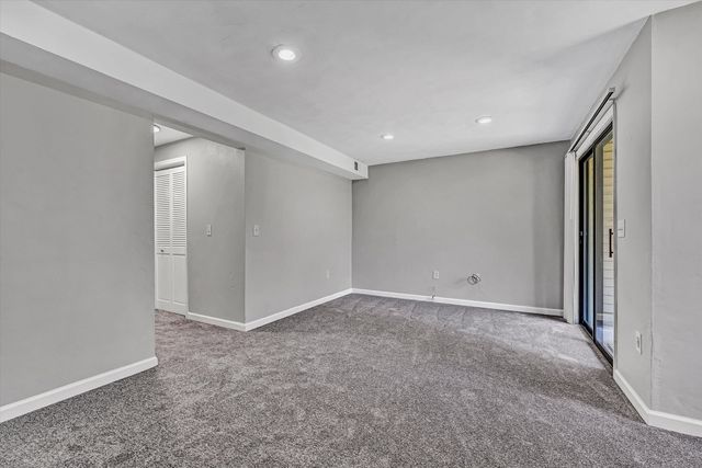 4715 Oakcliff DR, Roanoke, VA 24018