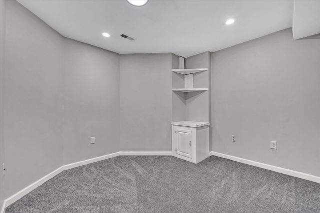 4715 Oakcliff DR, Roanoke, VA 24018