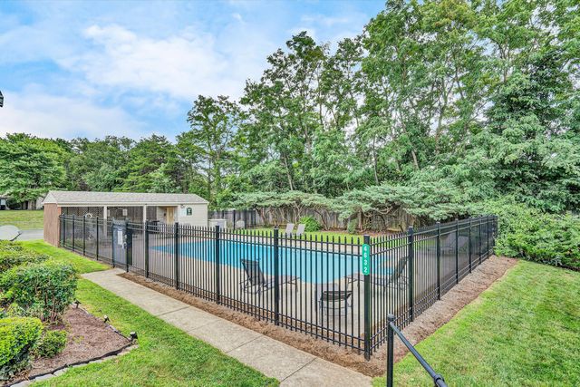 4715 Oakcliff DR, Roanoke, VA 24018