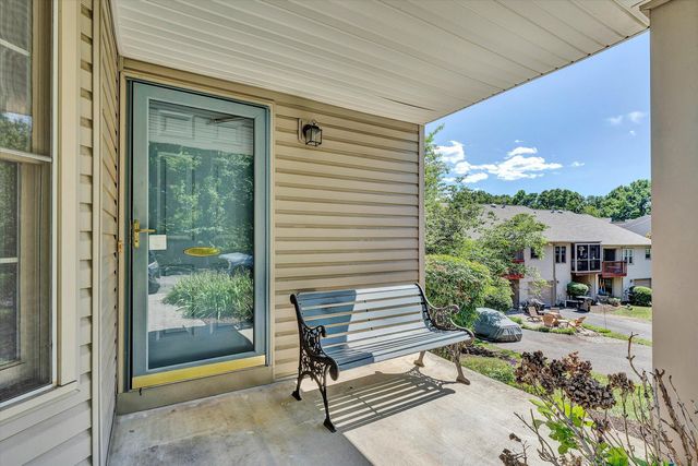 4715 Oakcliff DR, Roanoke, VA 24018
