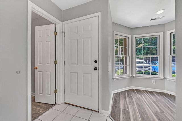 4715 Oakcliff DR, Roanoke, VA 24018
