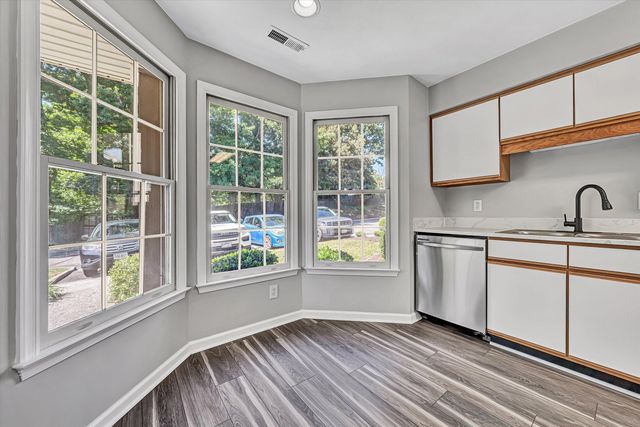 4715 Oakcliff DR, Roanoke, VA 24018