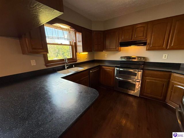 6106 Flaherty Road, Vine Grove, KY 40175