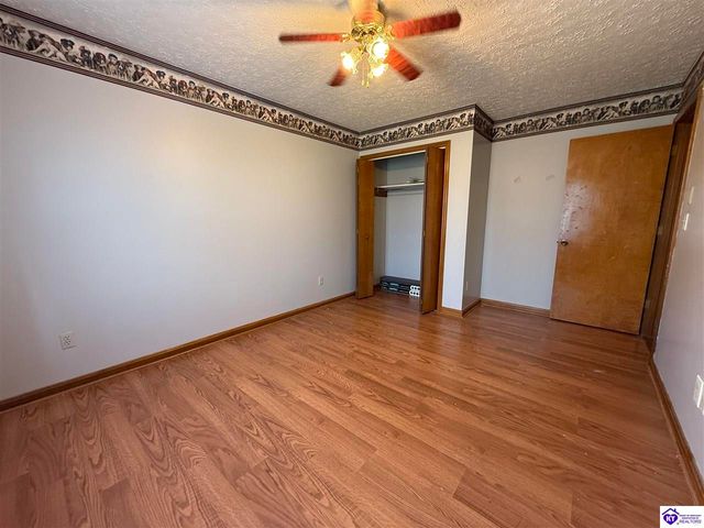 6106 Flaherty Road, Vine Grove, KY 40175