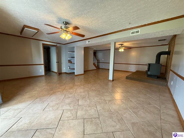 6106 Flaherty Road, Vine Grove, KY 40175