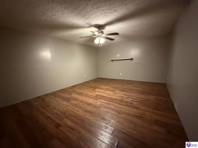 6106 Flaherty Road, Vine Grove, KY 40175