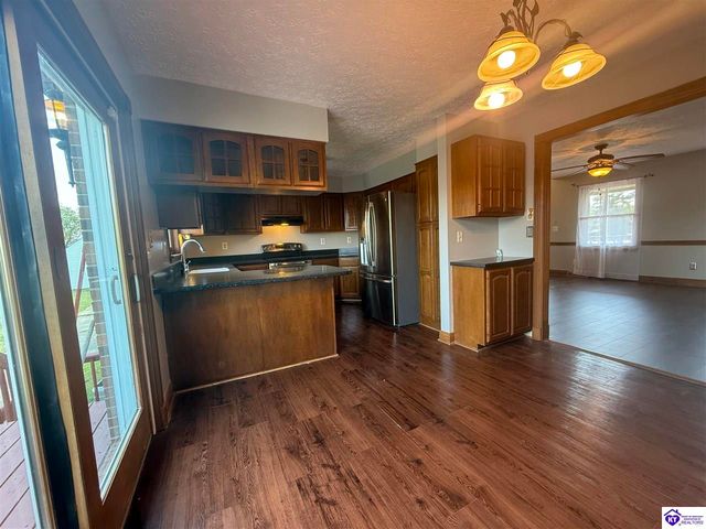 6106 Flaherty Road, Vine Grove, KY 40175