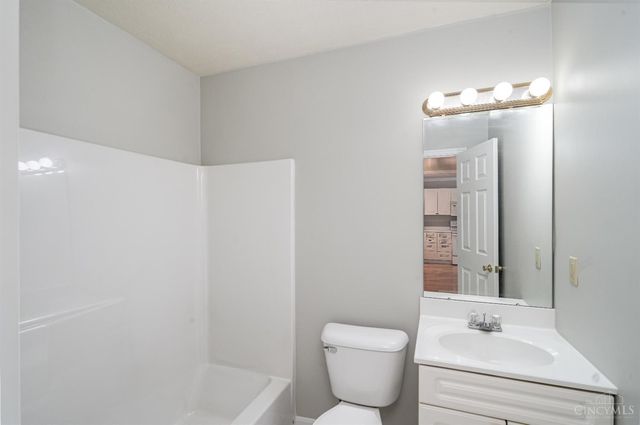 5440 Asbury Lake Drive, Green Twp, OH 45247