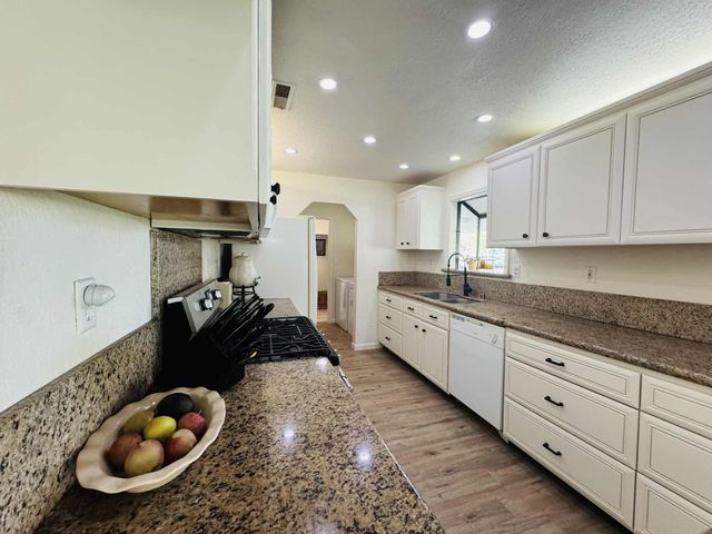 8596 Silver Bridge Road, Palo Cedro, CA 96073