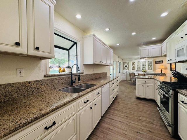 8596 Silver Bridge Road, Palo Cedro, CA 96073