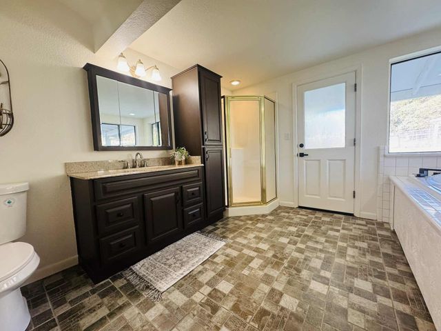 8596 Silver Bridge Road, Palo Cedro, CA 96073