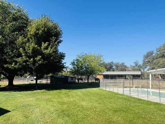 8596 Silver Bridge Road, Palo Cedro, CA 96073