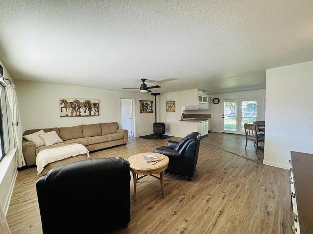 8596 Silver Bridge Road, Palo Cedro, CA 96073