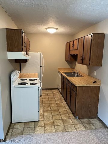 1640 Juniper Drive, Westlake, OH 44145