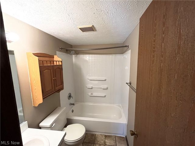 1640 Juniper Drive, Westlake, OH 44145