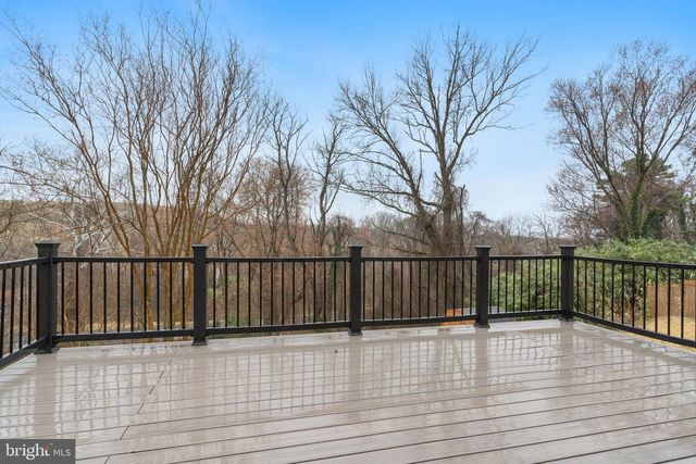 1029 BROADVIEW RD, Fort Washington, MD 20744