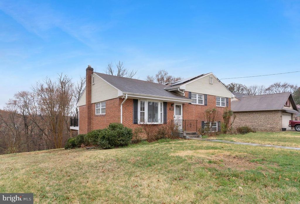 1029 BROADVIEW RD, Fort Washington, MD 20744
