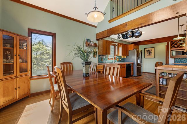 144 Hilltop Road, Black Mountain, NC 28711