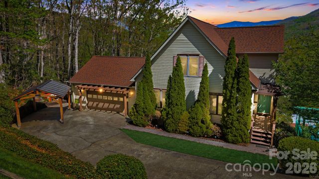 144 Hilltop Road, Black Mountain, NC 28711
