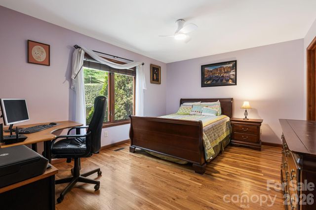 144 Hilltop Road, Black Mountain, NC 28711