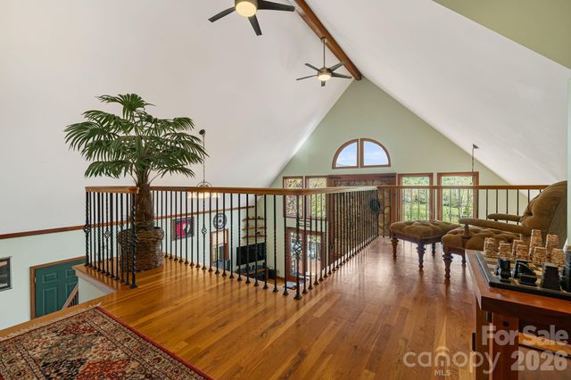 144 Hilltop Road, Black Mountain, NC 28711
