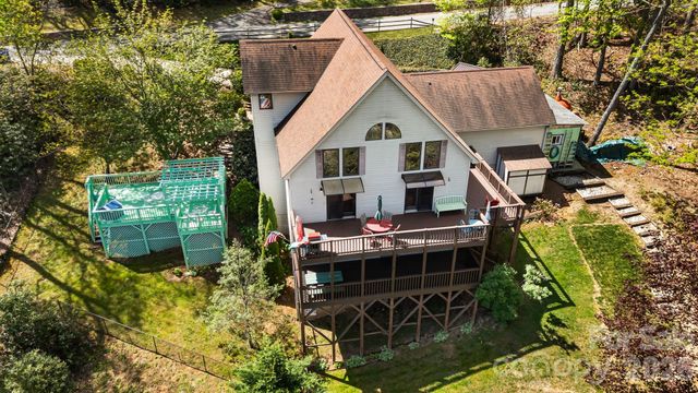144 Hilltop Road, Black Mountain, NC 28711