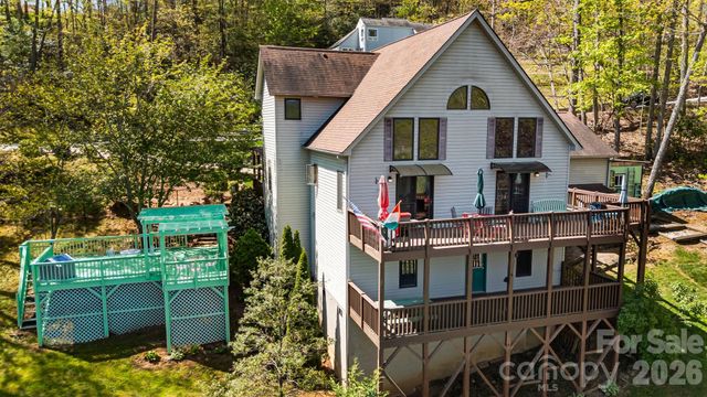 144 Hilltop Road, Black Mountain, NC 28711