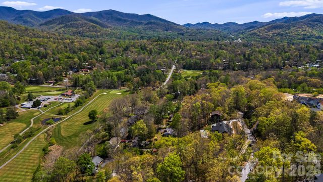 144 Hilltop Road, Black Mountain, NC 28711