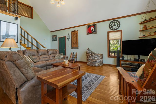 144 Hilltop Road, Black Mountain, NC 28711
