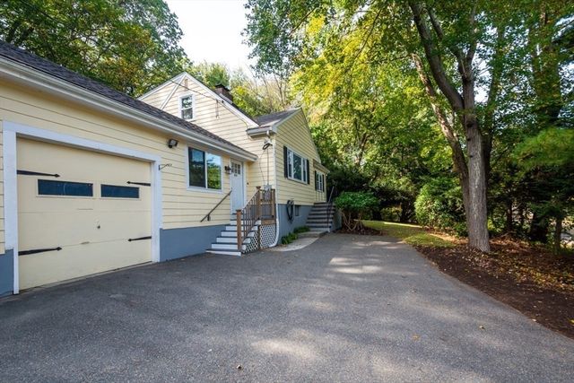 215 Blue Hill Drive, Westwood, MA 02090