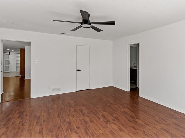 7607 Meadow Oaks Drive, Dallas, TX 75230