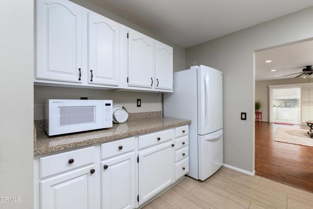 28143 Village 28, Camarillo, CA 93012