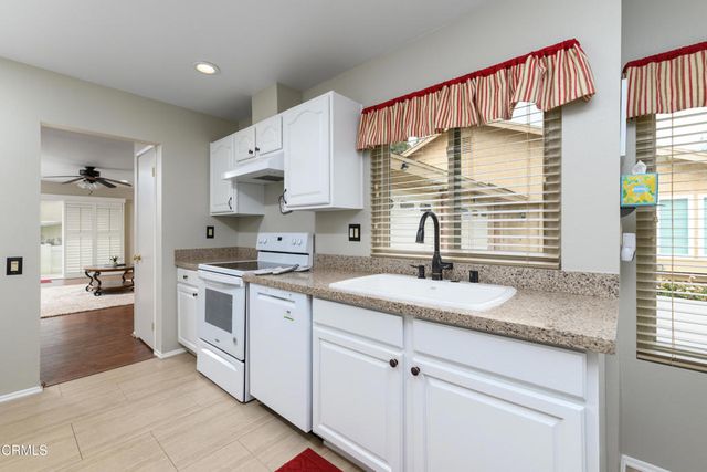 28143 Village 28, Camarillo, CA 93012