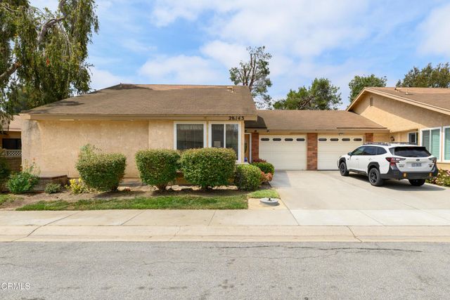 28143 Village 28, Camarillo, CA 93012