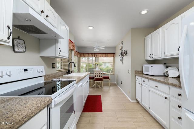 28143 Village 28, Camarillo, CA 93012