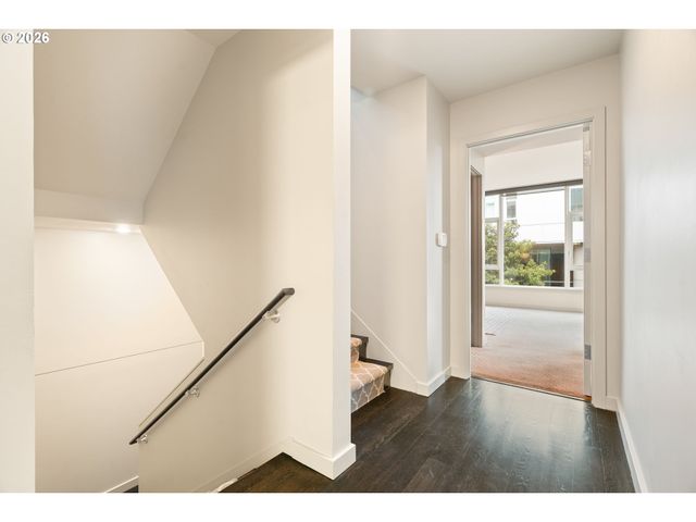 1930 S RIVER Dr W107, Portland, OR 97201