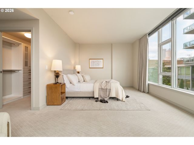 1930 S RIVER Dr W107, Portland, OR 97201