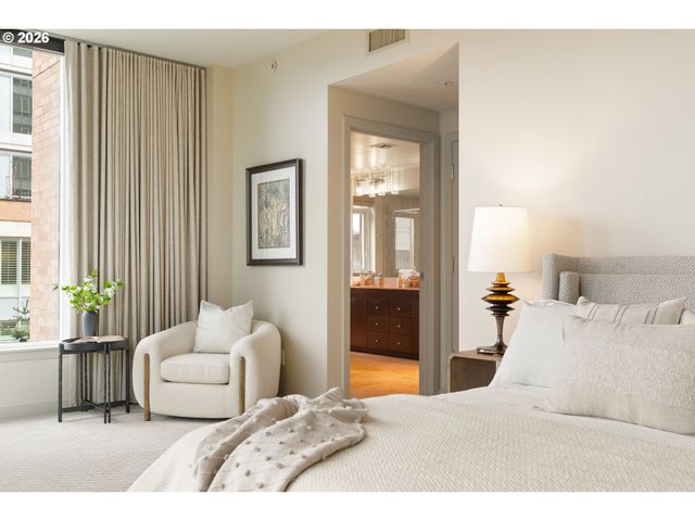 1930 S RIVER Dr W107, Portland, OR 97201