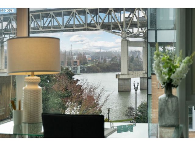 1930 S RIVER Dr W107, Portland, OR 97201