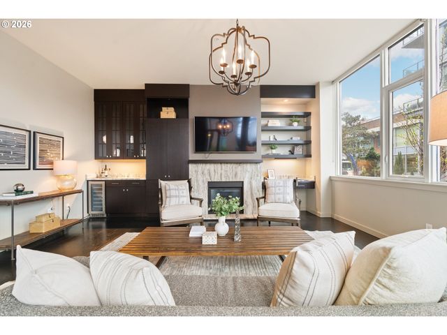 1930 S RIVER Dr W107, Portland, OR 97201