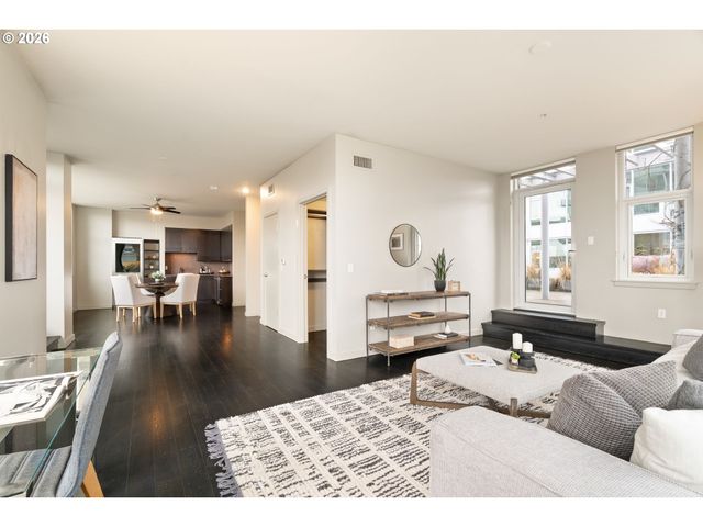 1930 S RIVER Dr W107, Portland, OR 97201