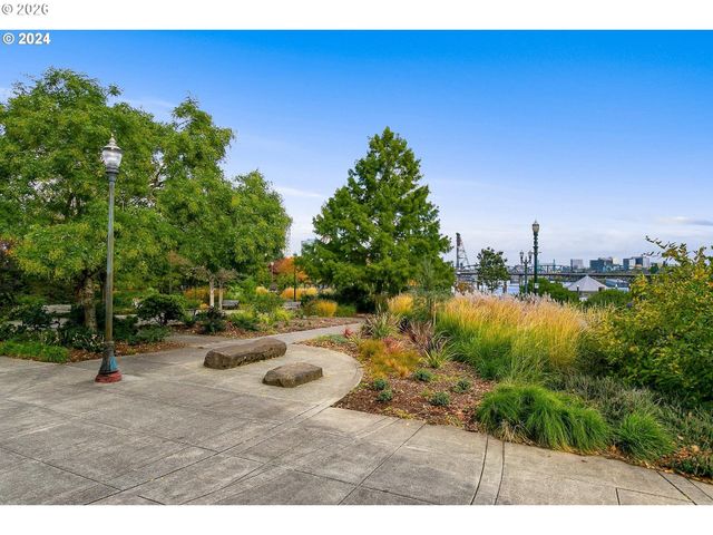 1930 S RIVER Dr W107, Portland, OR 97201