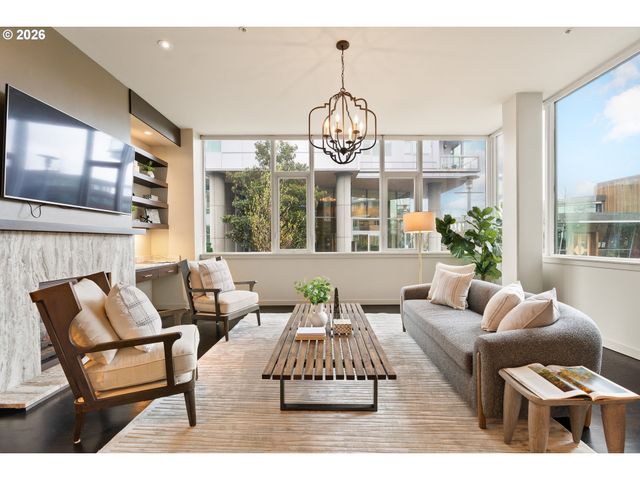 1930 S RIVER Dr W107, Portland, OR 97201